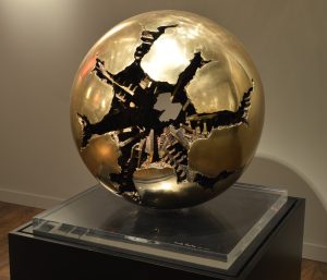 Sfera con perforazione